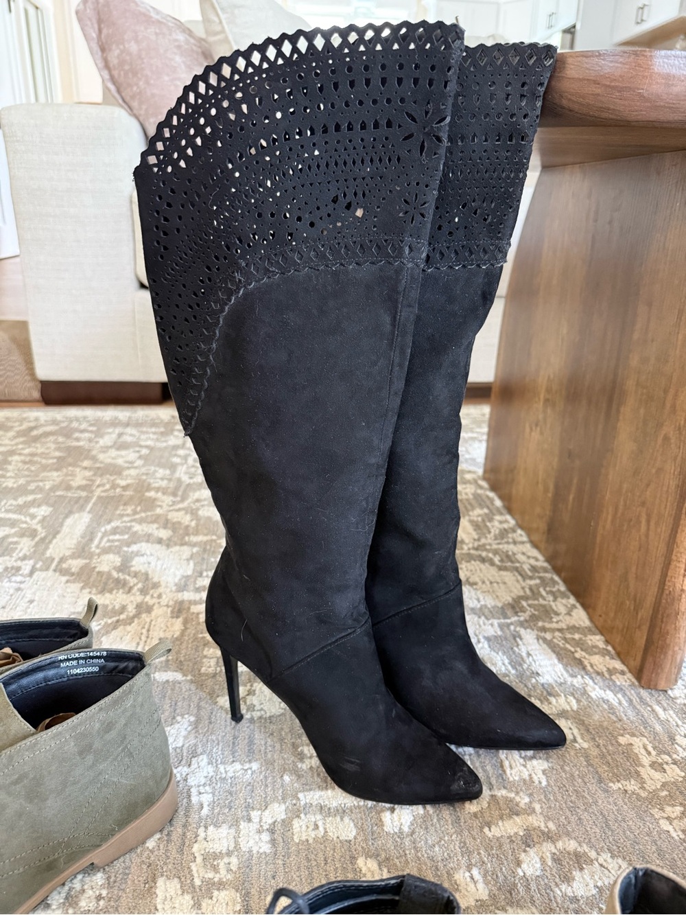 Assorted Women's Boots & Sneakers - Neutral Mix - Picture 4 of 9